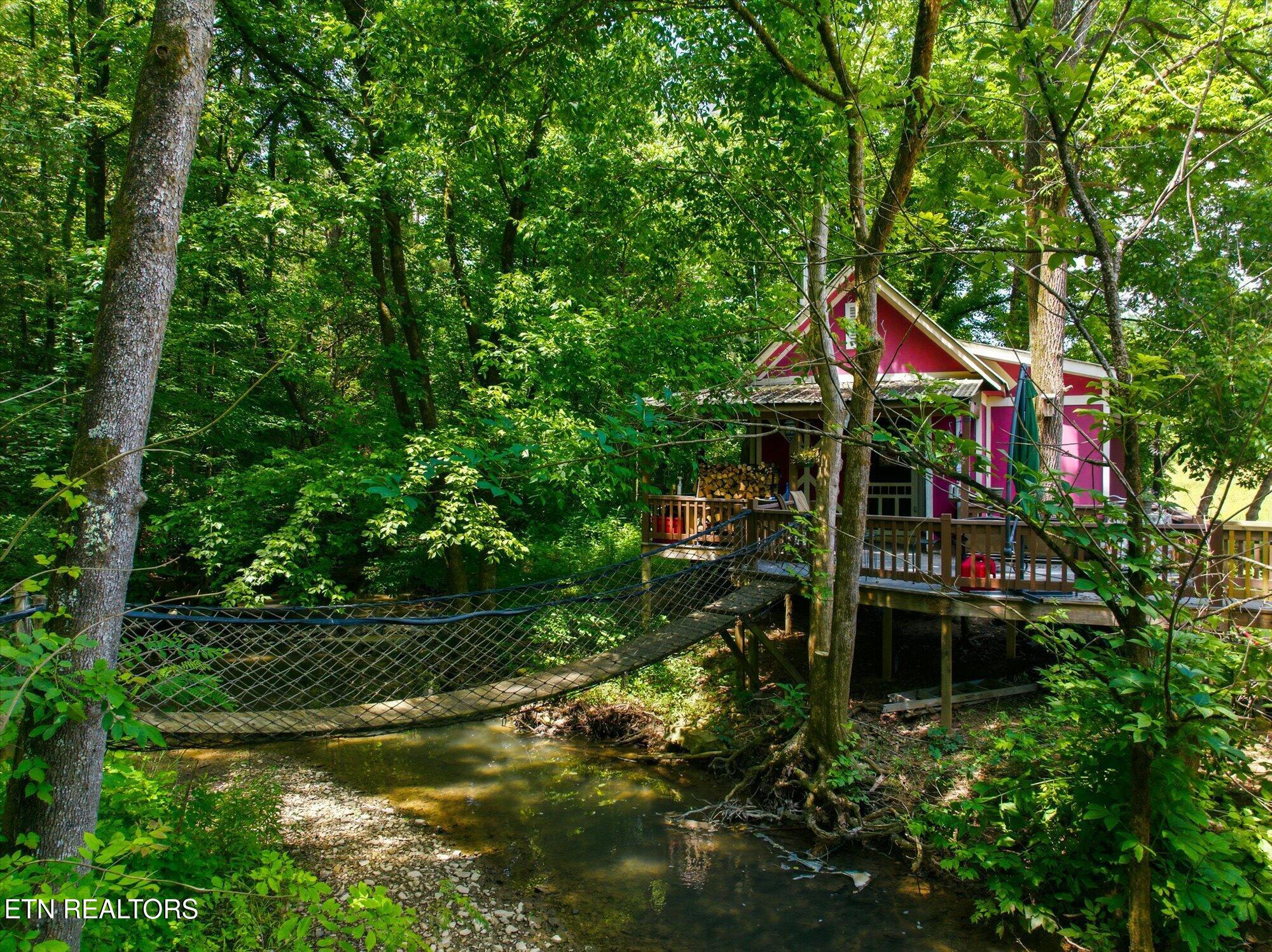 140 Donahue Rd