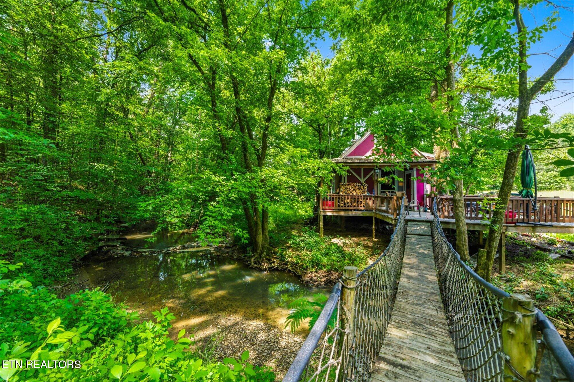 140 Donahue Rd