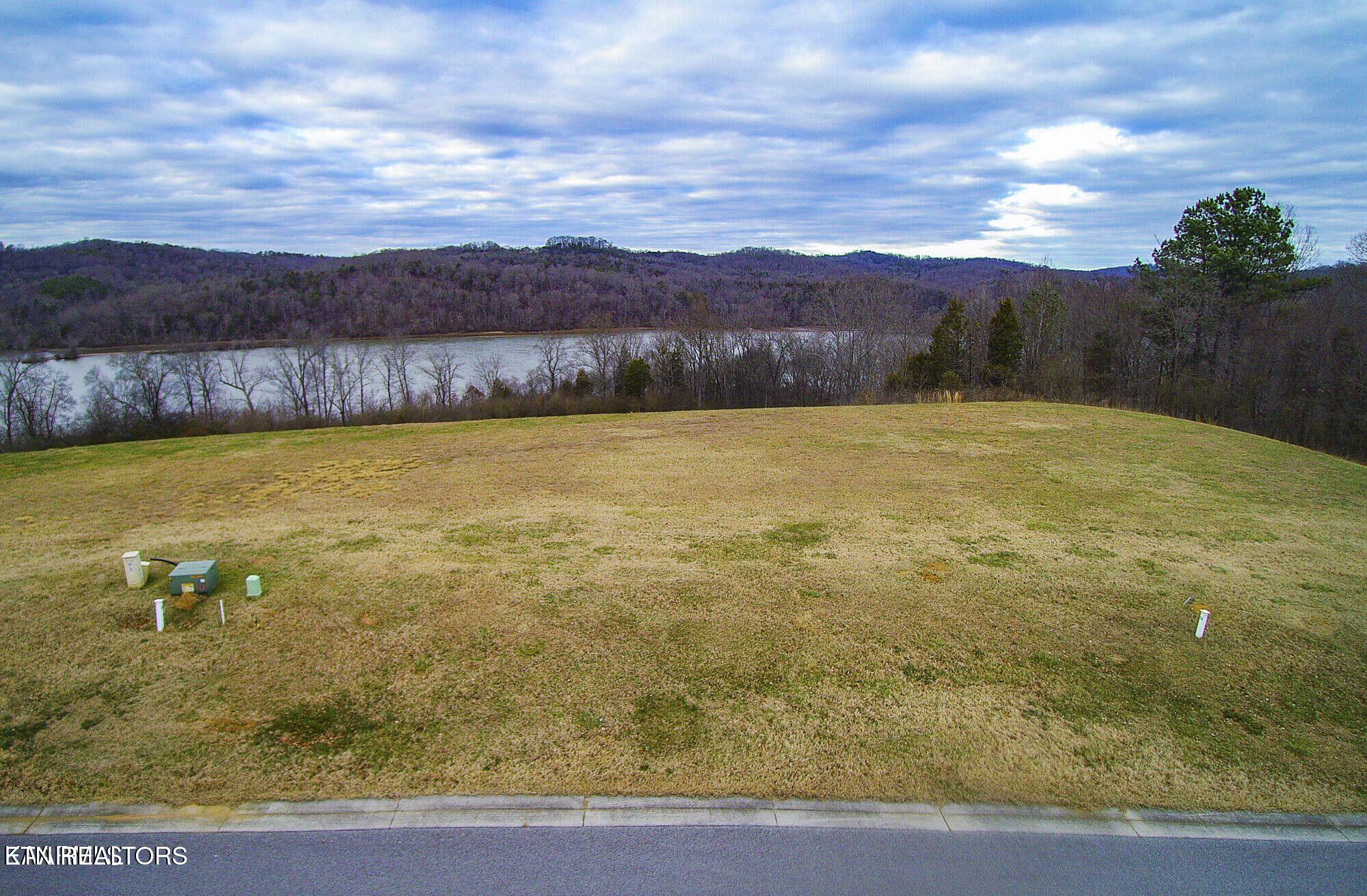 2619 Persimmon Ridge