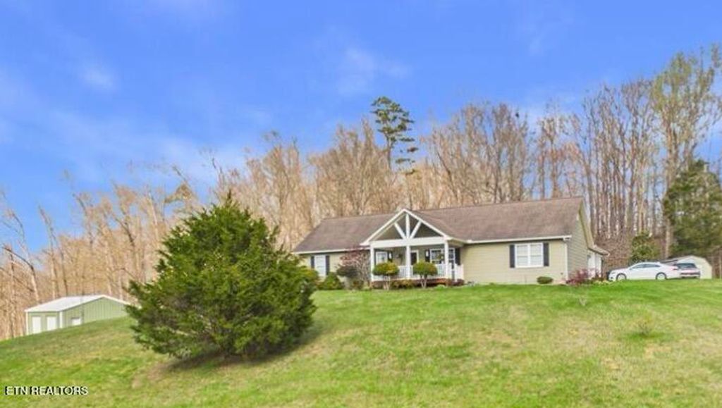 Photo of 950 S. Coolidge Rd, LaFollette, TN 37766 (MLS # 1335515)