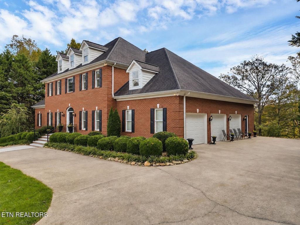 Photo of 142 Center Park Lane, Oak Ridge, TN 37830 (MLS # 1320081)
