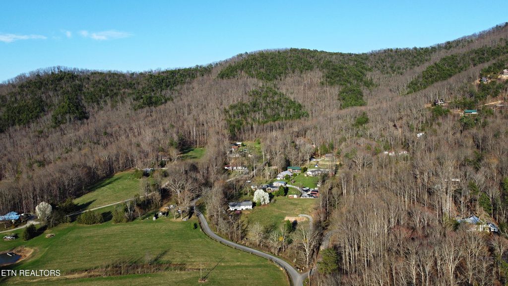 Photo of 2737 Clabo Rd, Sevierville, TN 37862 (MLS # 1332136)
