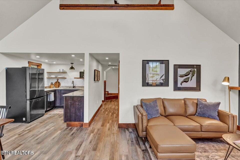 133 Westwing Cave Rd