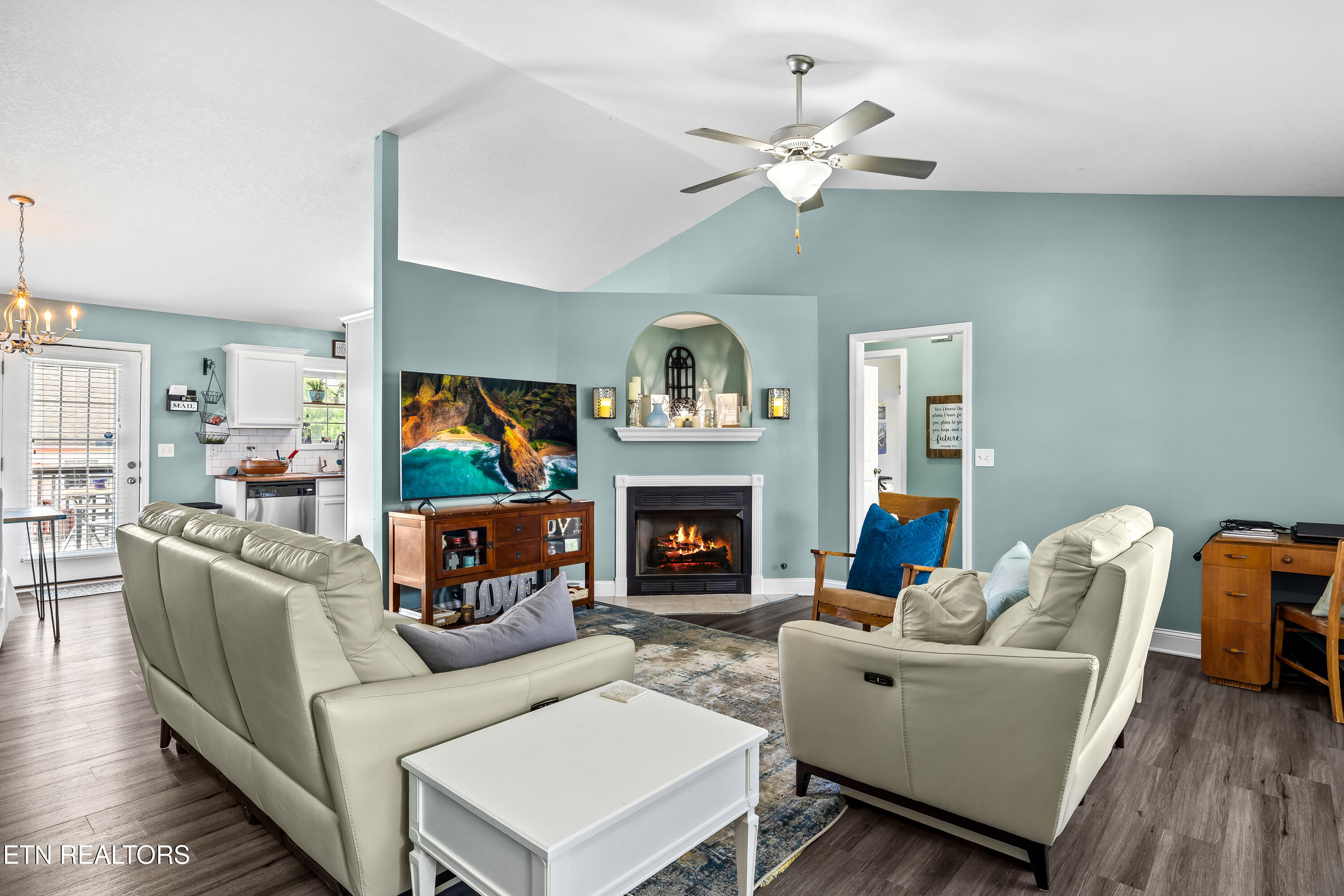 4123 Oakstone Lane