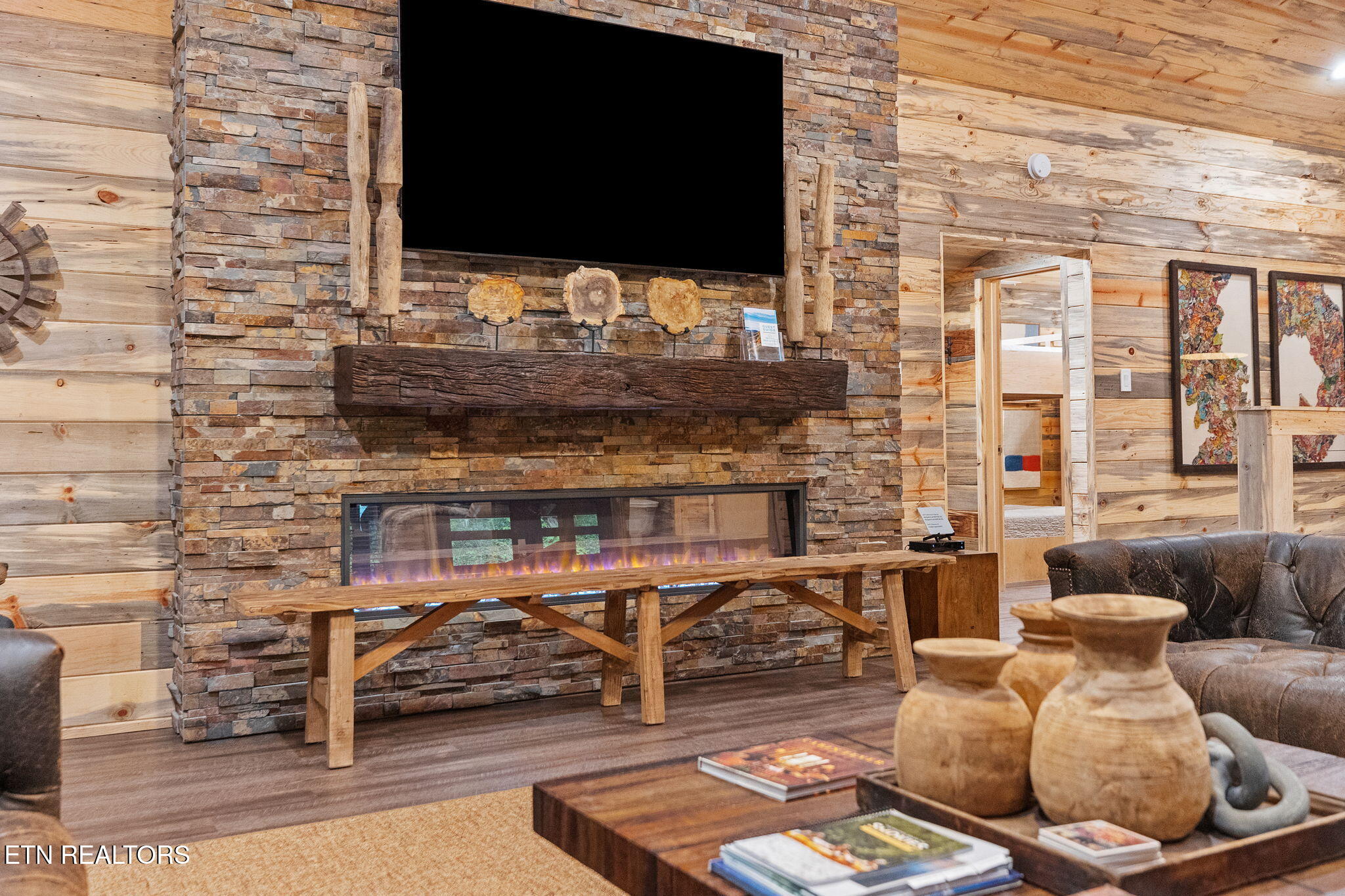 1421 Silver Poplar Lane