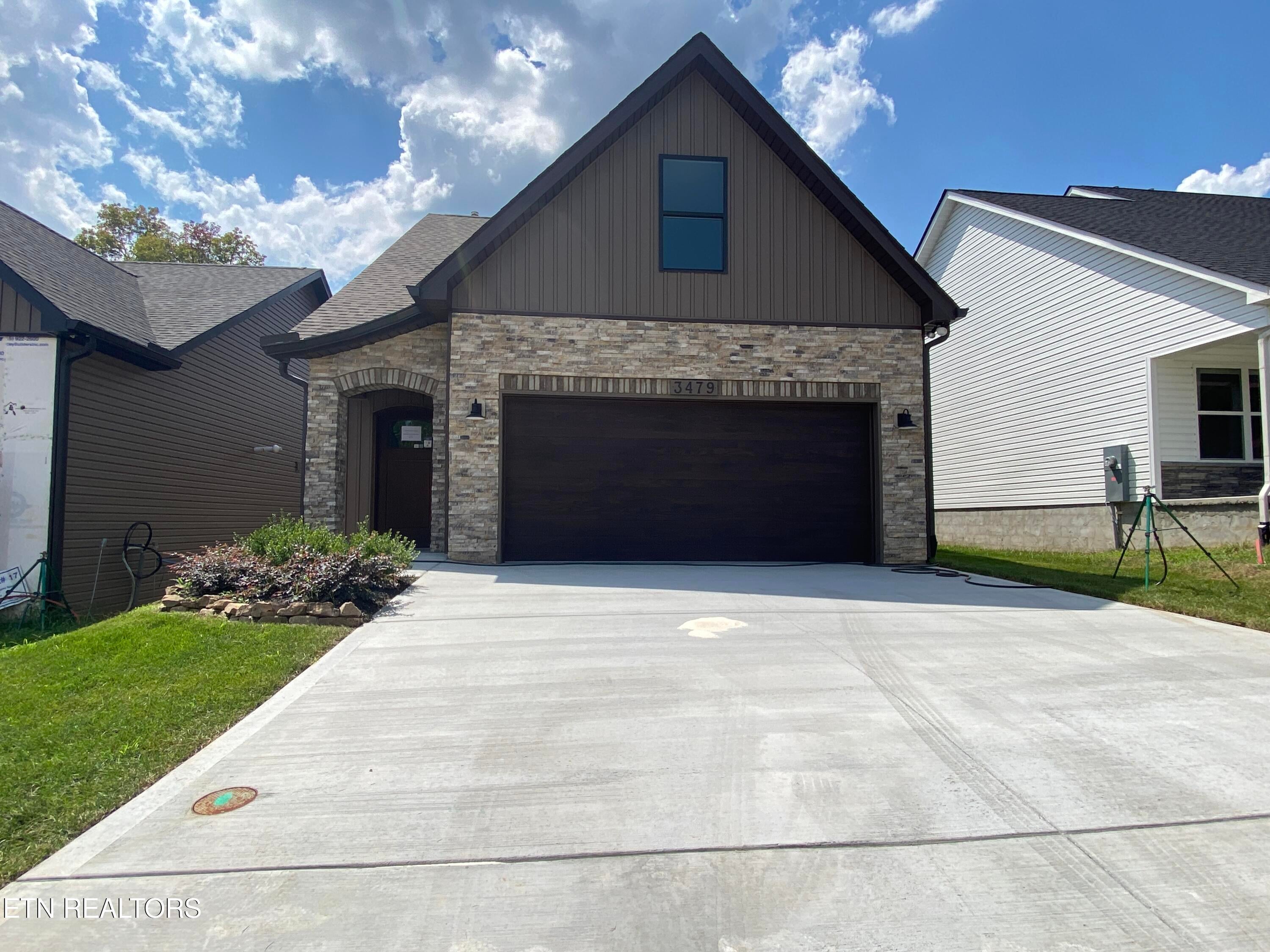 3479 Sparks Scenic Way