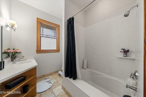 Tiny photo for 1231 Luttrell St, Knoxville, TN 37917 (MLS # 1310179)