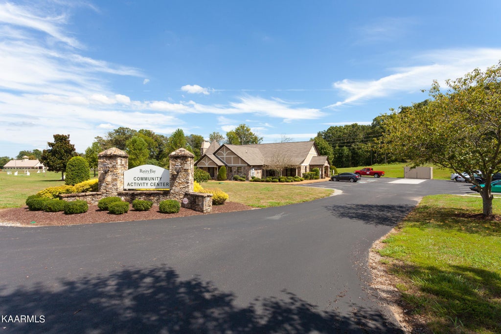 Photo of 249 Grandville Court, Vonore, TN 37885 (MLS # 1233916)
