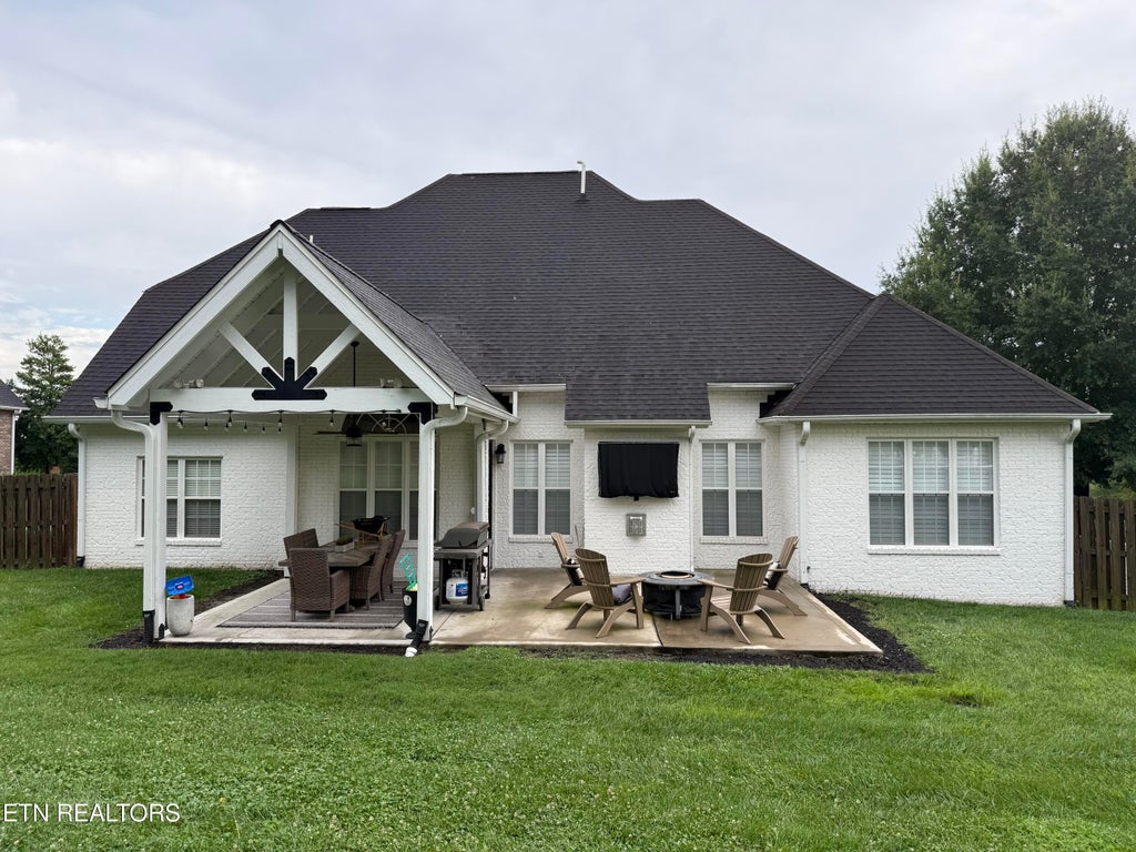 Photo of 3825 Holly Berry Drive, Knoxville, TN 37938 (MLS # 1359087)