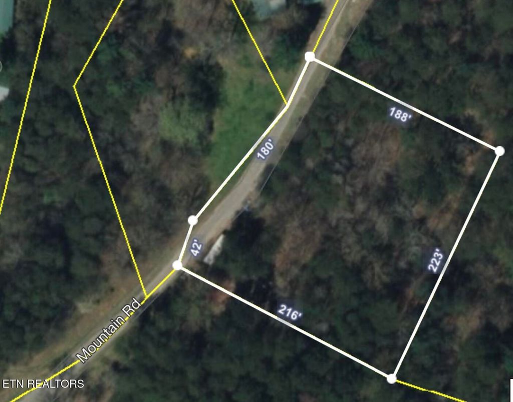Photo of 180 Mountain Rd, Tellico Plains, TN 37385 (MLS # 1310974)
