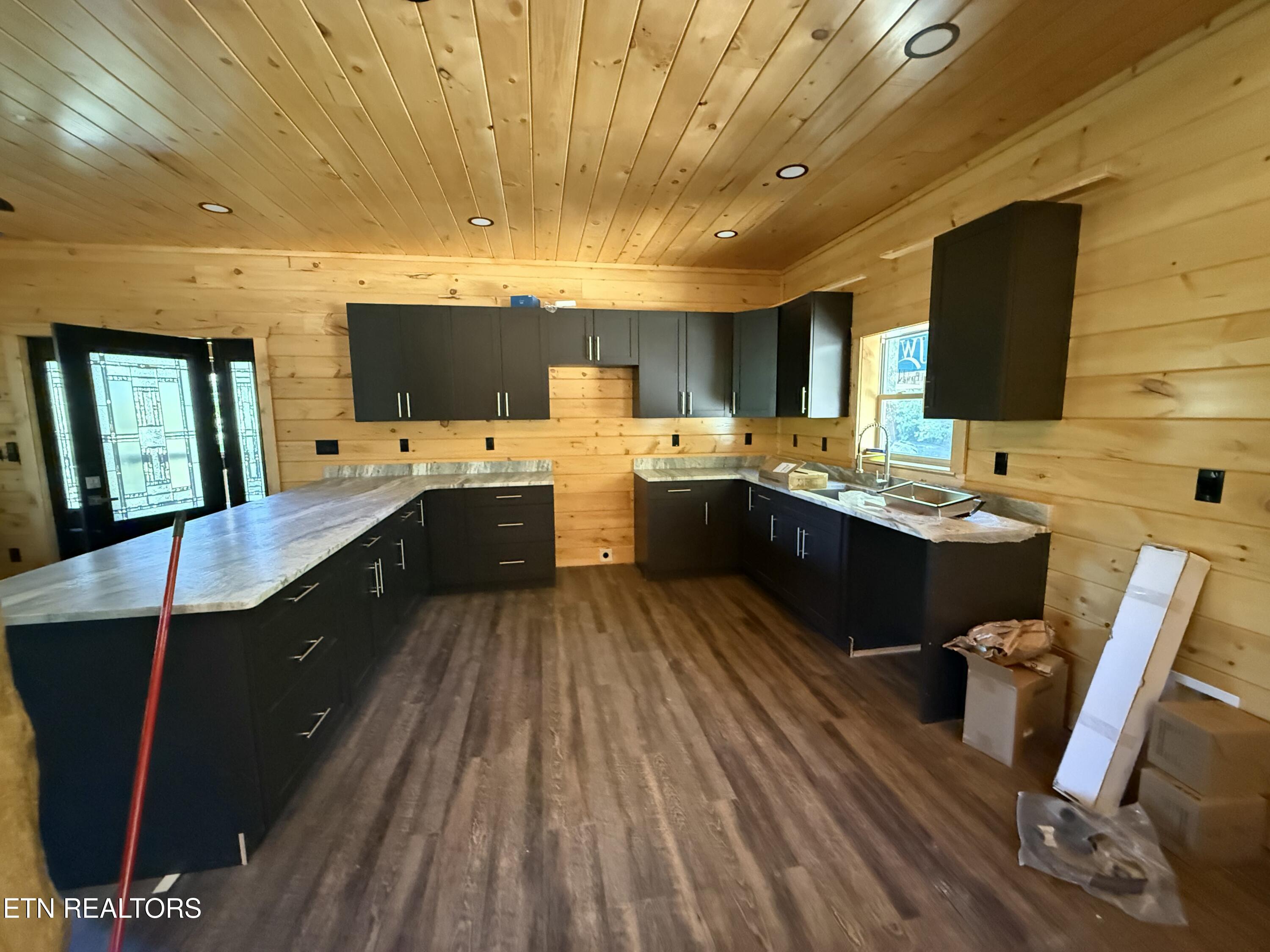 775 Chickasaw Gap Way