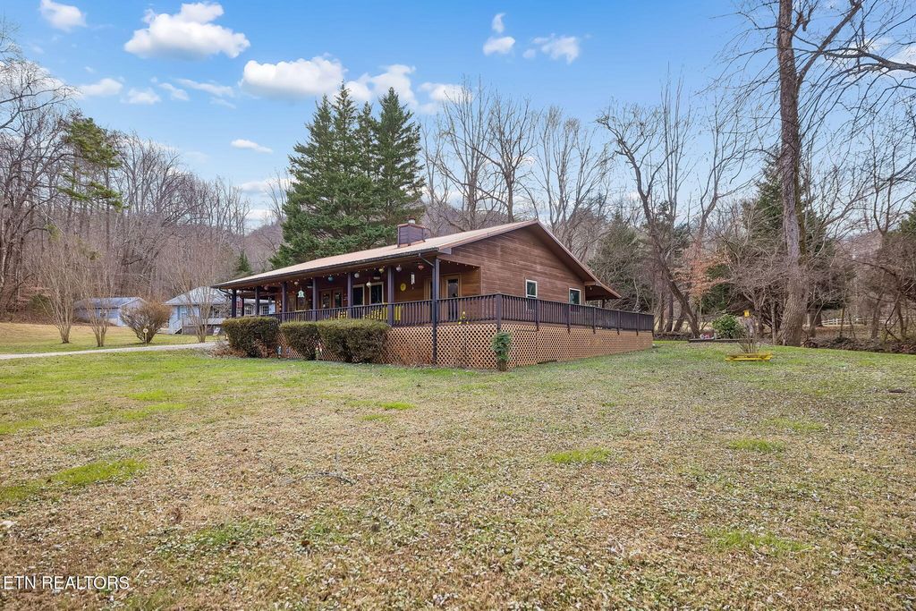 Photo of 3514 Ginseng Way, Sevierville, TN 37862 (MLS # 1324571)