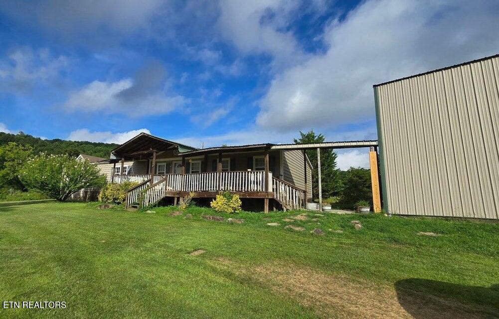 2577 Young Rd