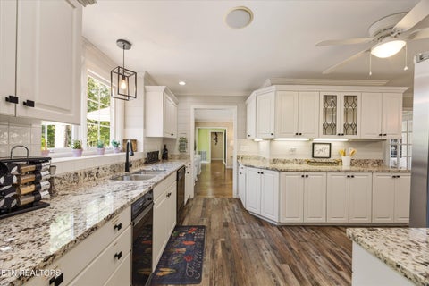 Tiny photo for 1266 Lakeview Drive, Dandridge, TN 37725 (MLS # 1355612)