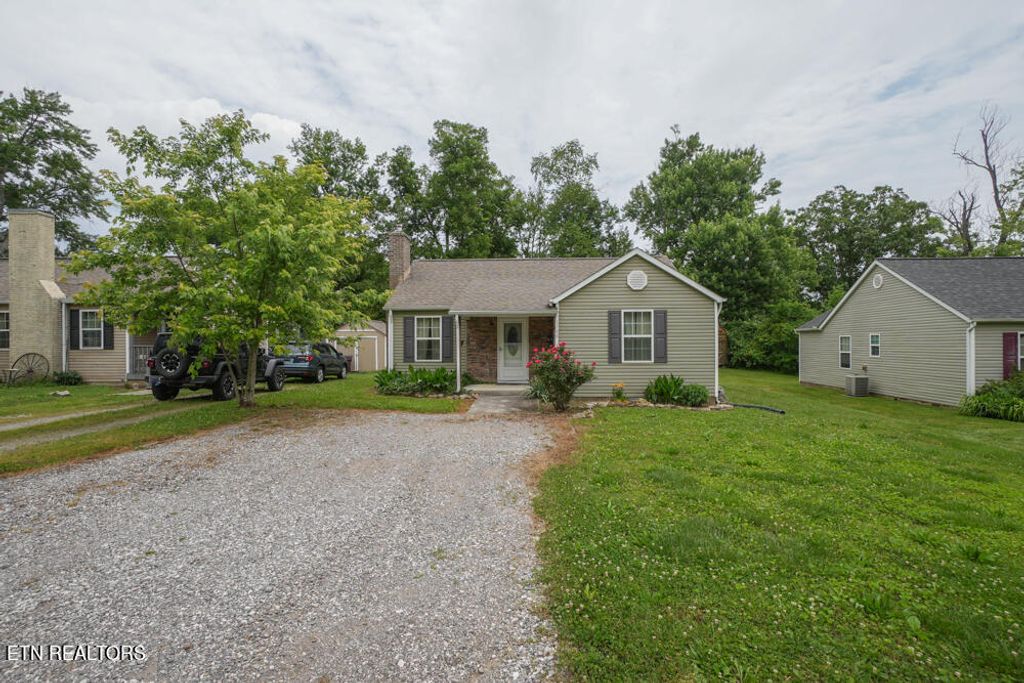 Photo of 1748 Dalton St, Alcoa, TN 37701 (MLS # 1264076)
