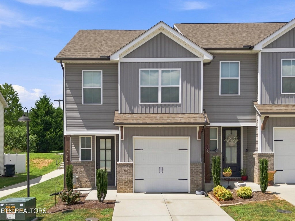 Photo of 355 Harper Village Way, Lenoir City, TN 37771 (MLS # 1352366)