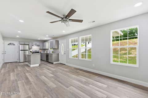 Tiny photo for 134 Houston Ave, Oak Ridge, TN 37830 (MLS # 1347895)