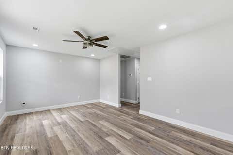 Tiny photo for 134 Houston Ave, Oak Ridge, TN 37830 (MLS # 1347895)