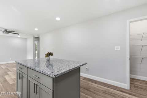 Tiny photo for 134 Houston Ave, Oak Ridge, TN 37830 (MLS # 1347895)