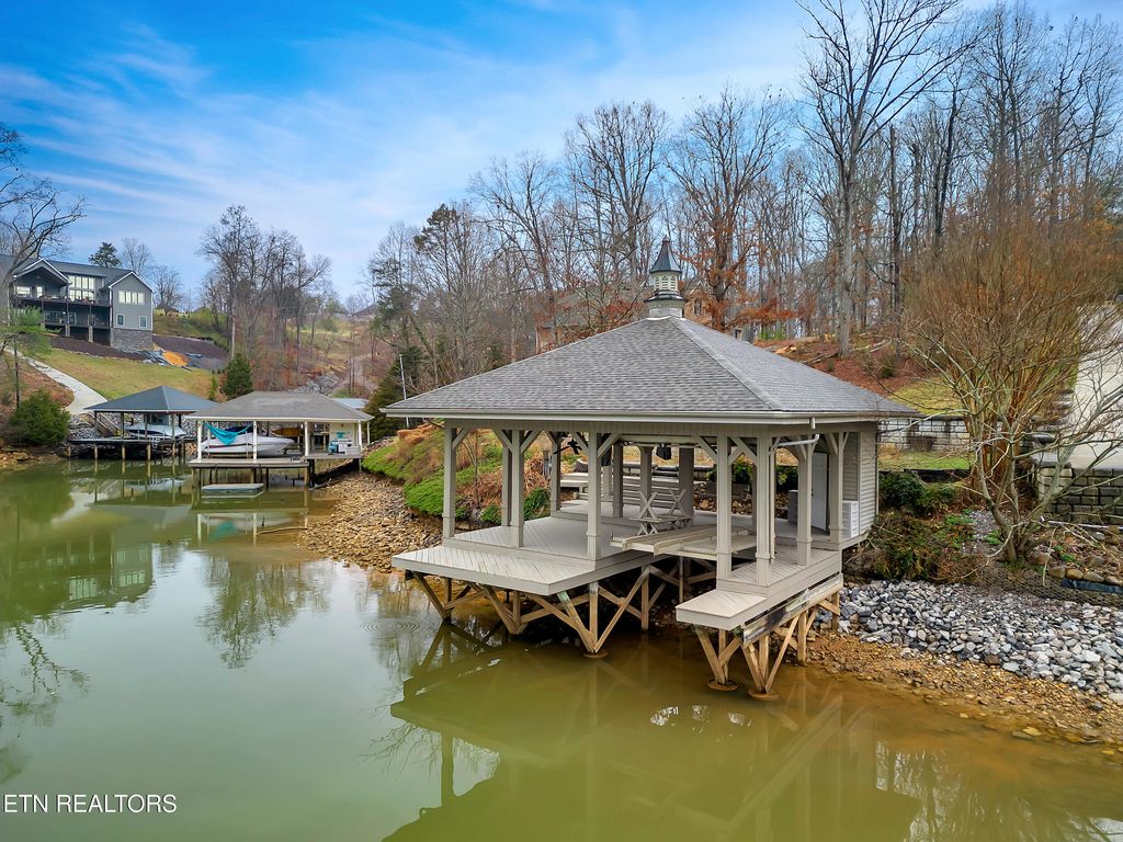 Photo of 927 Windridge Rd, Friendsville, TN 37737 (MLS # 1313394)