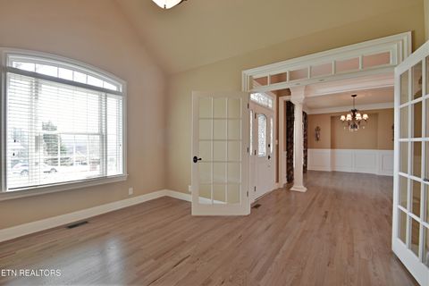 Tiny photo for 769 Oak Chase Blvd, Lenoir City, TN 37772 (MLS # 1330725)