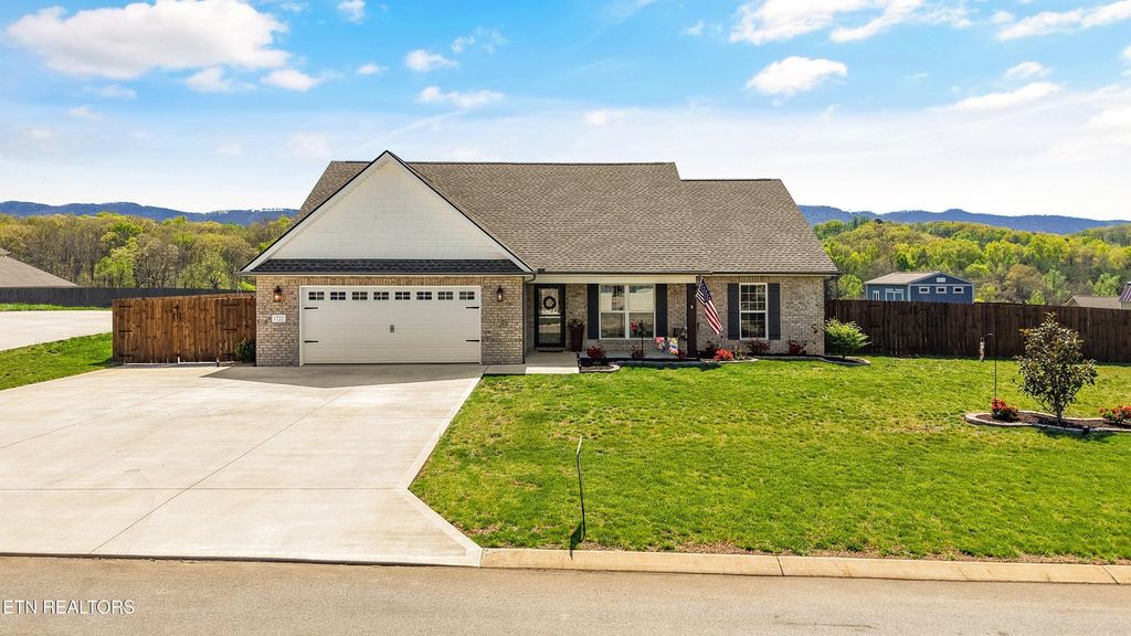 Photo of 1722 Millstone Drive, Maryville, TN 37803 (MLS # 1335383)