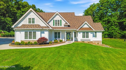 Photo of 824 Midway Rd, Strawberry Plains, TN 37871 (MLS # 1343784)
