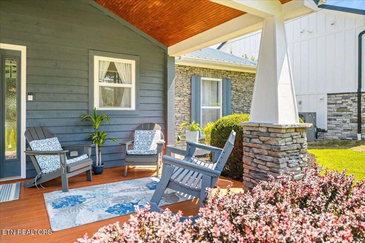 239 Cliffside Drive