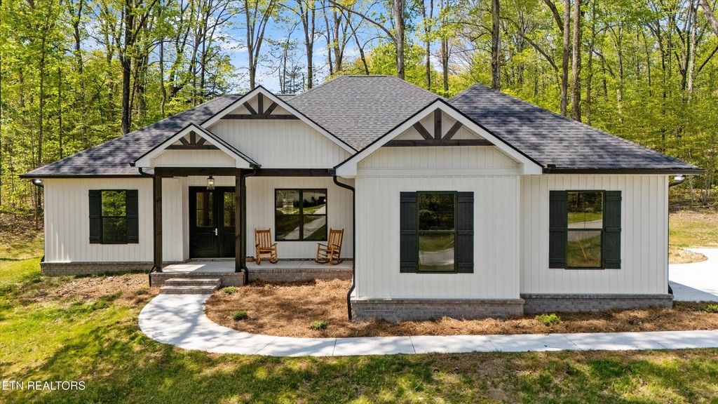 Photo of 290 Woodhaven Drive, Vonore, TN 37885 (MLS # 1287063)