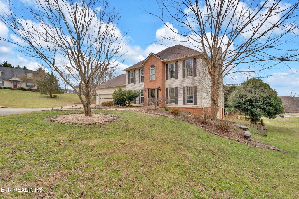 Photo of 4813 Walnut Hill Drive, Morristown, TN 37814 (MLS # 1292353)