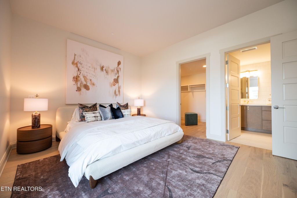 Photo of 455 Willow Ave #301, Knoxville, TN 37915 (MLS # 1326192)