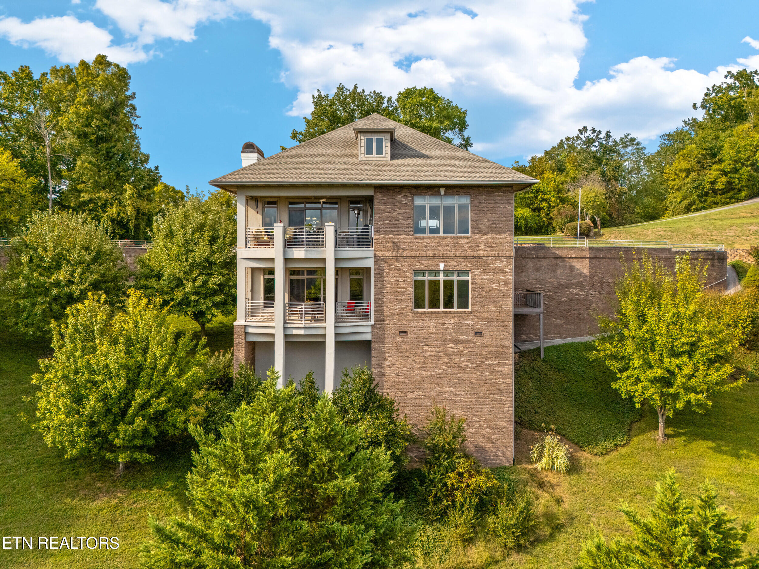 206 Timberlodge Lane