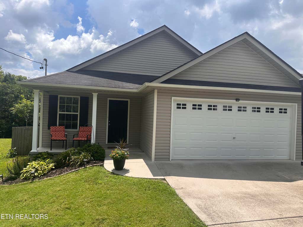 Photo of 5914 Creekhead Drive, Knoxville, TN 37909 (MLS # 1348887)