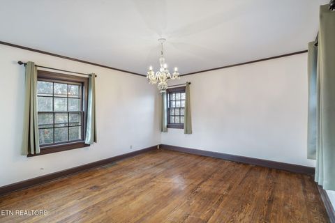 Tiny photo for 3823 Kingston Pike, Knoxville, TN 37919 (MLS # 1327785)