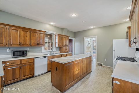 Tiny photo for 3823 Kingston Pike, Knoxville, TN 37919 (MLS # 1327785)