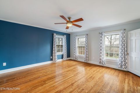 Tiny photo for 3823 Kingston Pike, Knoxville, TN 37919 (MLS # 1327785)