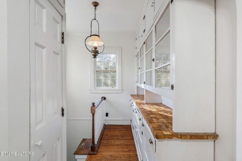 Tiny photo for 3823 Kingston Pike, Knoxville, TN 37919 (MLS # 1327785)