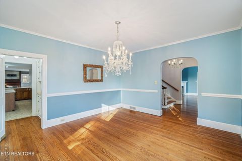 Tiny photo for 3823 Kingston Pike, Knoxville, TN 37919 (MLS # 1327785)