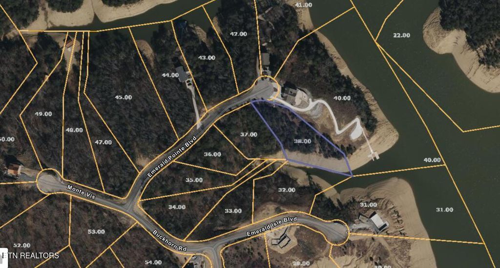 Photo of 38 Emerald Pointe Blvd, Dandridge, TN 37725 (MLS # 1305075)