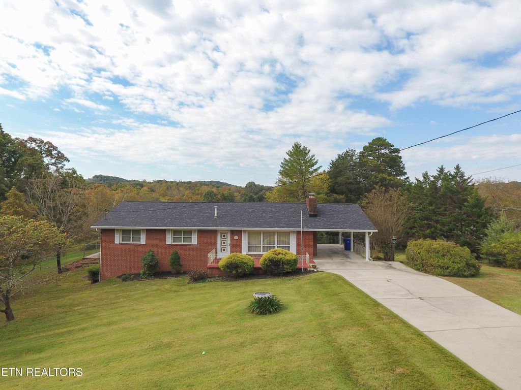 Photo of 132 Turner Drive, Harriman, TN 37748 (MLS # 1319523)