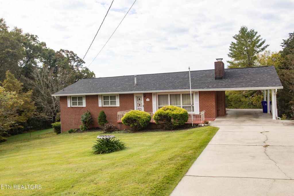 Photo of 132 Turner Drive, Harriman, TN 37748 (MLS # 1319523)