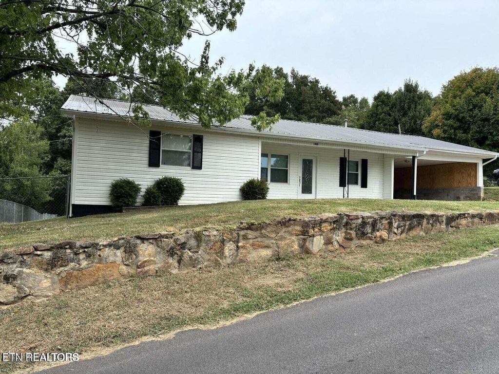 Photo of 1410 Pine Ridge Rd, Seymour, TN 37865 (MLS # 1305061)
