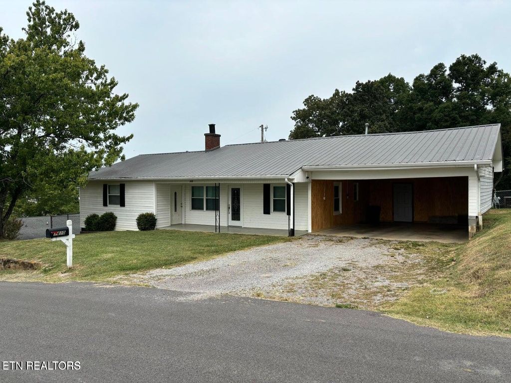Photo of 1410 Pine Ridge Rd, Seymour, TN 37865 (MLS # 1305061)