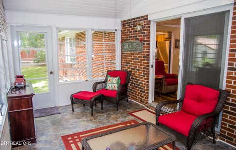 Tiny photo for 20 Black Oak Circle, Crossville, TN 38558 (MLS # 1347773)