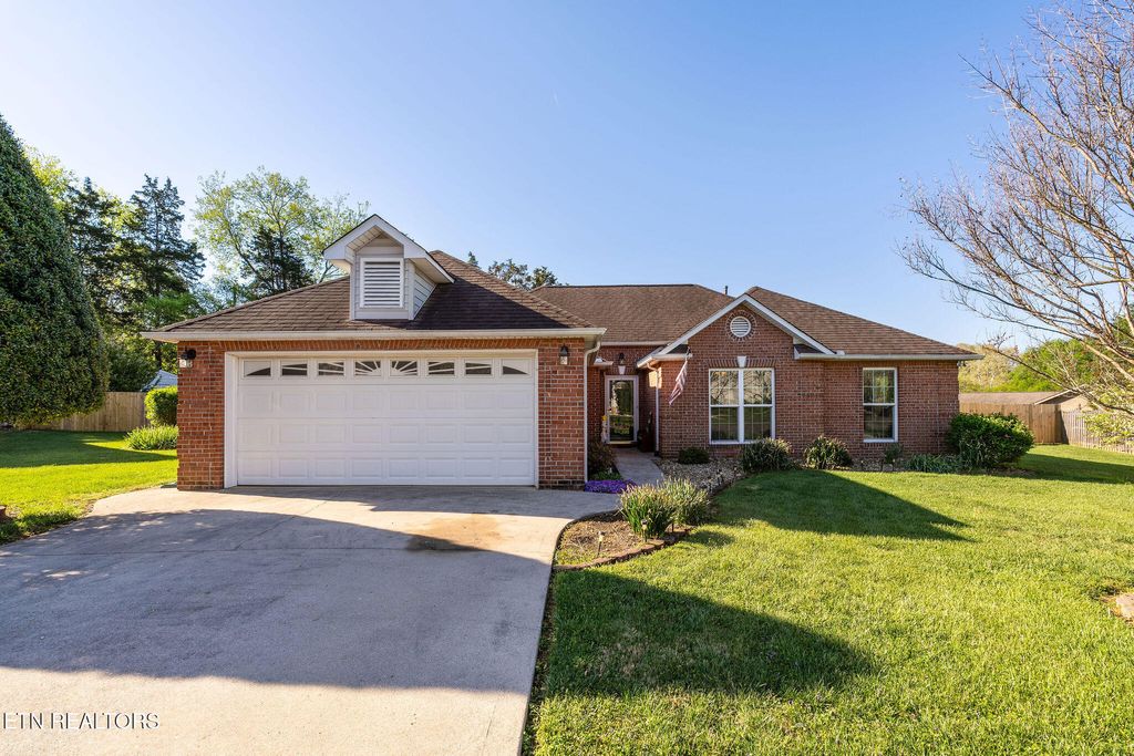 Photo of 2253 Pewter Drive, Knoxville, TN 37909 (MLS # 1335962)