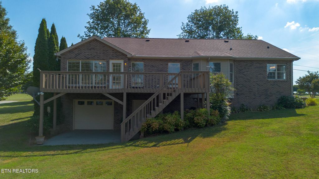 Photo of 185 Florence Circle Cir, Dandridge, TN 37725 (MLS # 1308281)