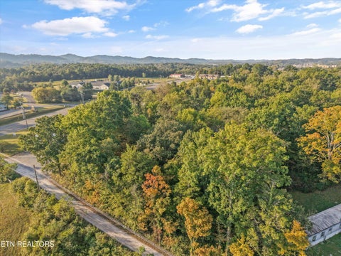 Tiny photo for 2715 Andersonville Hwy, Clinton, TN 37716 (MLS # 1358088)