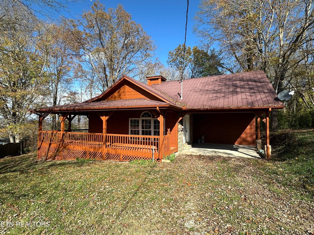Photo of 120 Jackson Drive, Harriman, TN 37748 (MLS # 1282226)