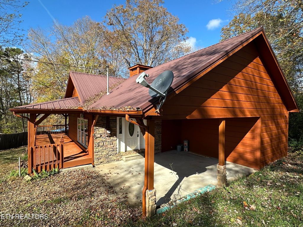 Photo of 120 Jackson Drive, Harriman, TN 37748 (MLS # 1282226)