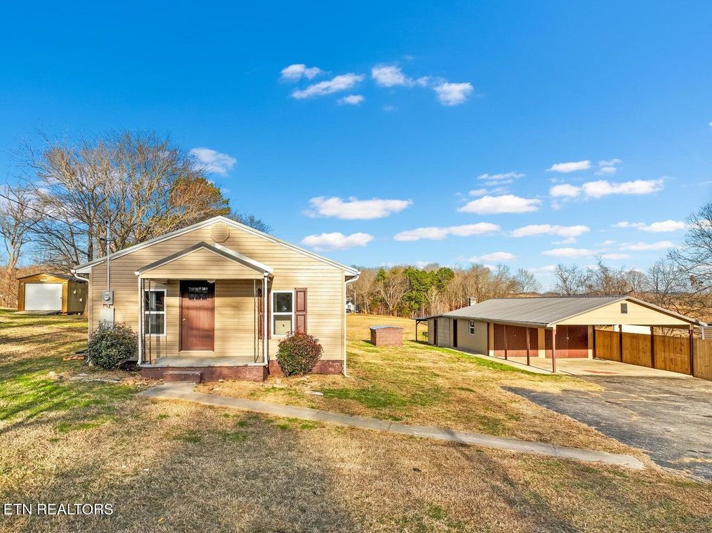 Photo of 950 US-25E, White Pine, TN 37890 (MLS # 1252342)